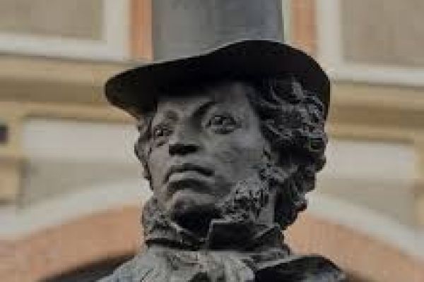 3-pushkin49E8BA3B-E395-0DA7-CEF4-4E50E0FBFAB2.jpg