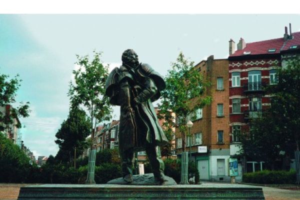figura-bryussel-belgiya-1999392F2799-1D3B-57D7-5A73-9B4AFE6FE18B.jpg