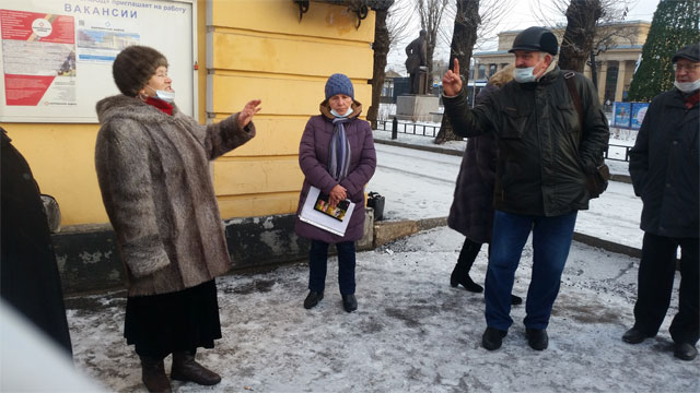 «Здесь лежитъ Суворовъ»