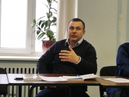 2018 04 16 11 Golovushkin Kr.stol Nauchnyie issledovaniya religioznyih traditsiy SPb